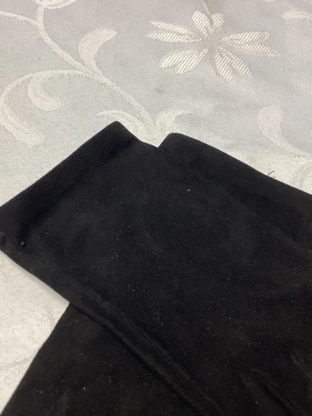 LADIES VINTAGE GLOVES SUEDE SOFT FEEL. BLACK